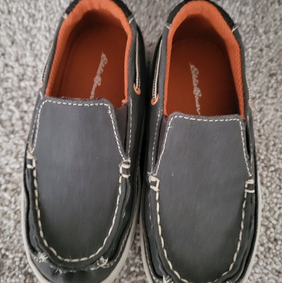Eddie Bauer Boys Slip ons NEW - Picture 3 of 6